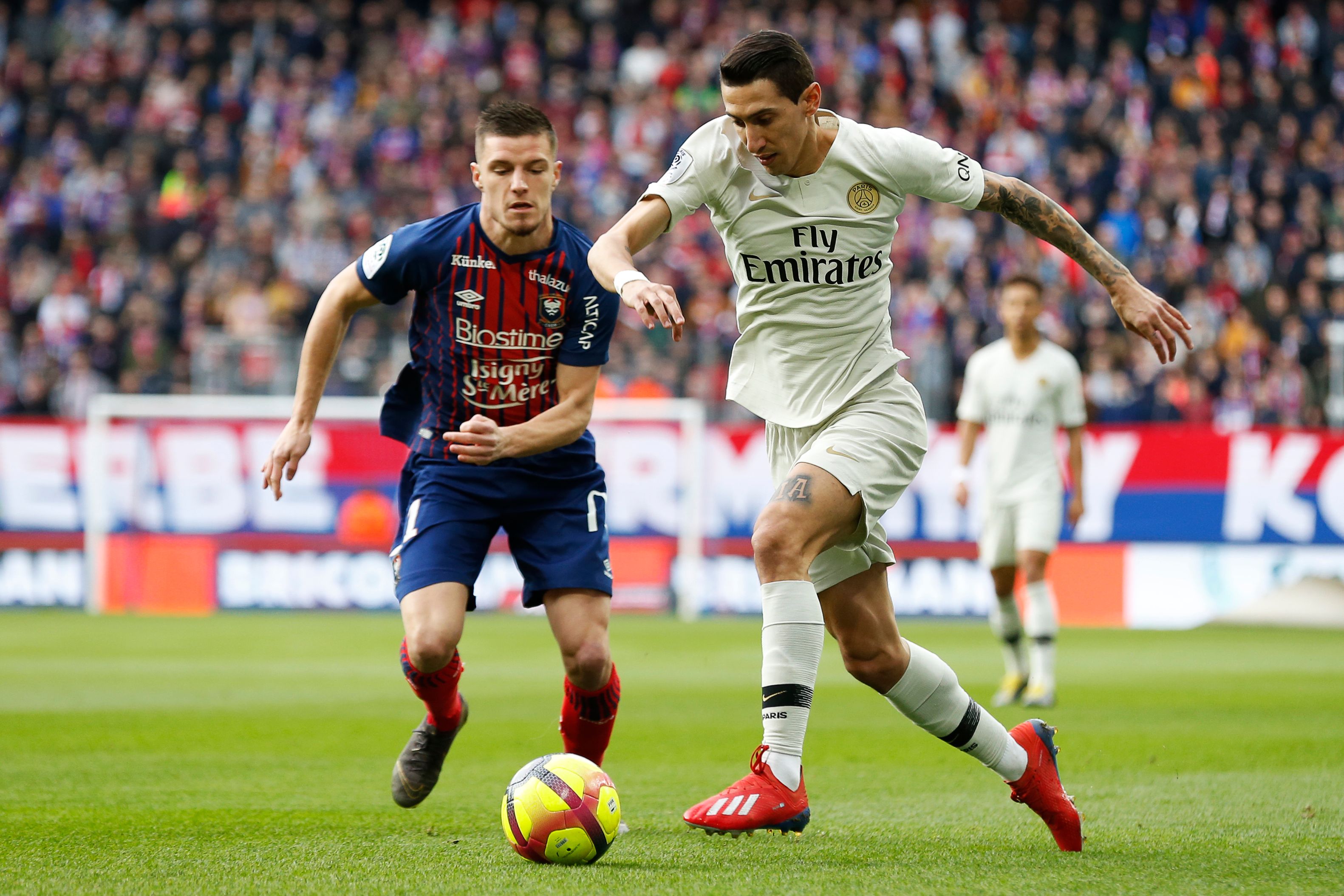 亚足联官方：国安因对阵河内公安比赛中的冲突被罚款5000美元（亚足联通报：国安因与河内公安比赛冲突被罚5000美元）