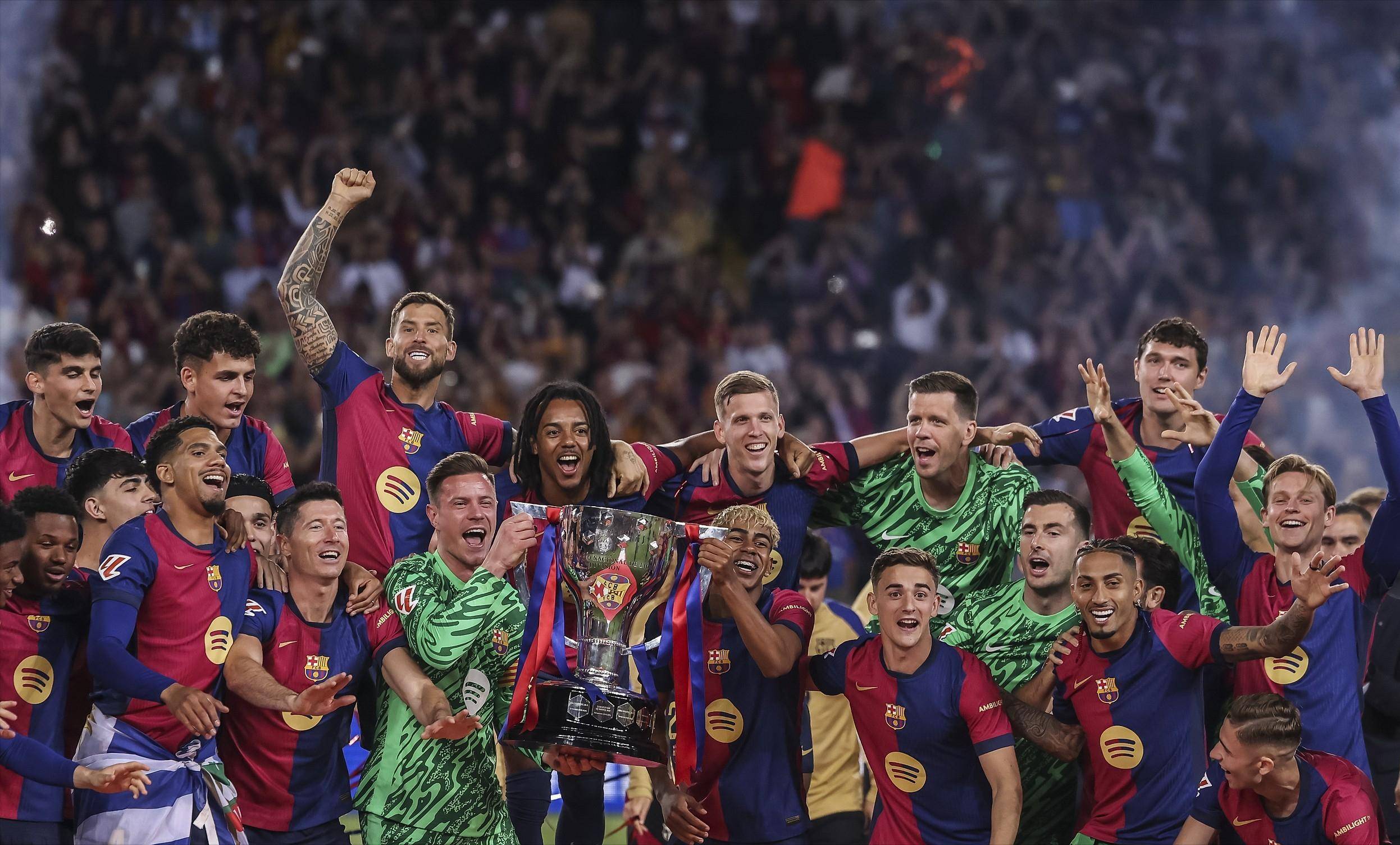 中超比赛精彩回放：上海海港绝杀山东,（中超焦点战回放：上海海港补时绝杀山东）