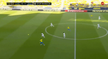 西媒：莫德里奇曾提出降薪留队方案，并愿意终老皇马（西媒：莫德里奇曾提降薪续留方案，愿在皇马终老）