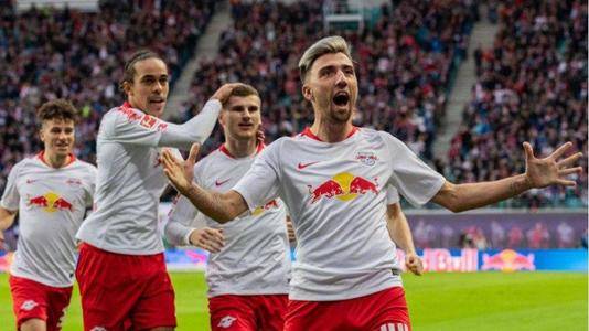 斯洛特：萨拉赫？我们应该谈论的是比赛的结果和场上球员（斯洛特：关于萨拉赫？更该讨论比赛结果和在场球员）