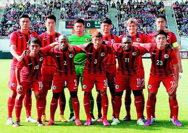 0-1！英意豪门欧冠巅峰对决：7亿战舰连伤两员大将 88分钟惨遭绝杀（0-1！欧冠英意豪门对撞：7亿豪阵连折两员大将，第88分钟遭绝杀）