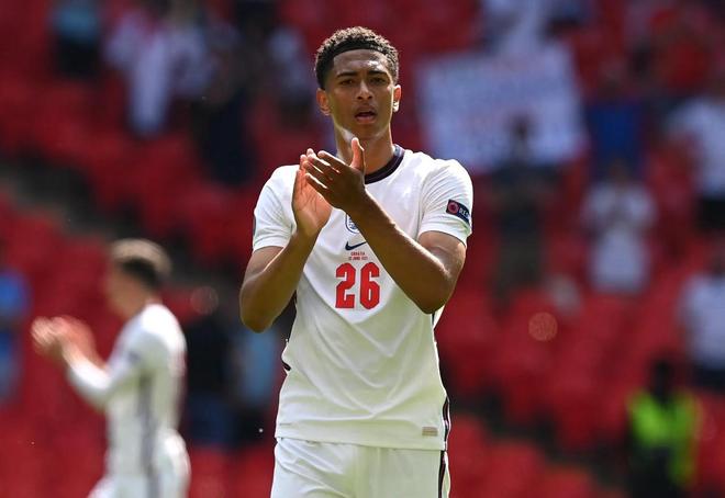 克罗斯：皇马与曼城都缺乏中场控制力；英超球队客场表现下滑（克罗斯称皇马、曼城中场控制不足，英超球队客场成绩走低）