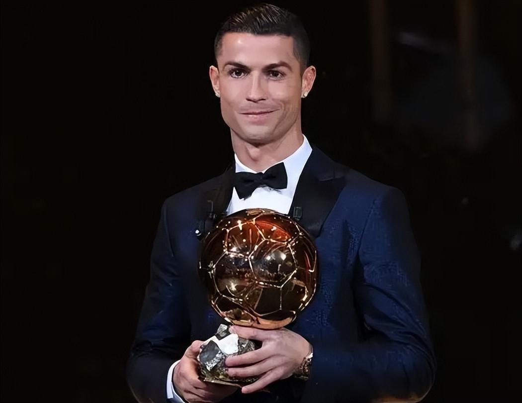 甘兹谈从国米转会米兰：虽然朋友也辱骂我，但是我从未后悔（甘兹谈从国米转投米兰：即便被朋友辱骂，也从不后悔）