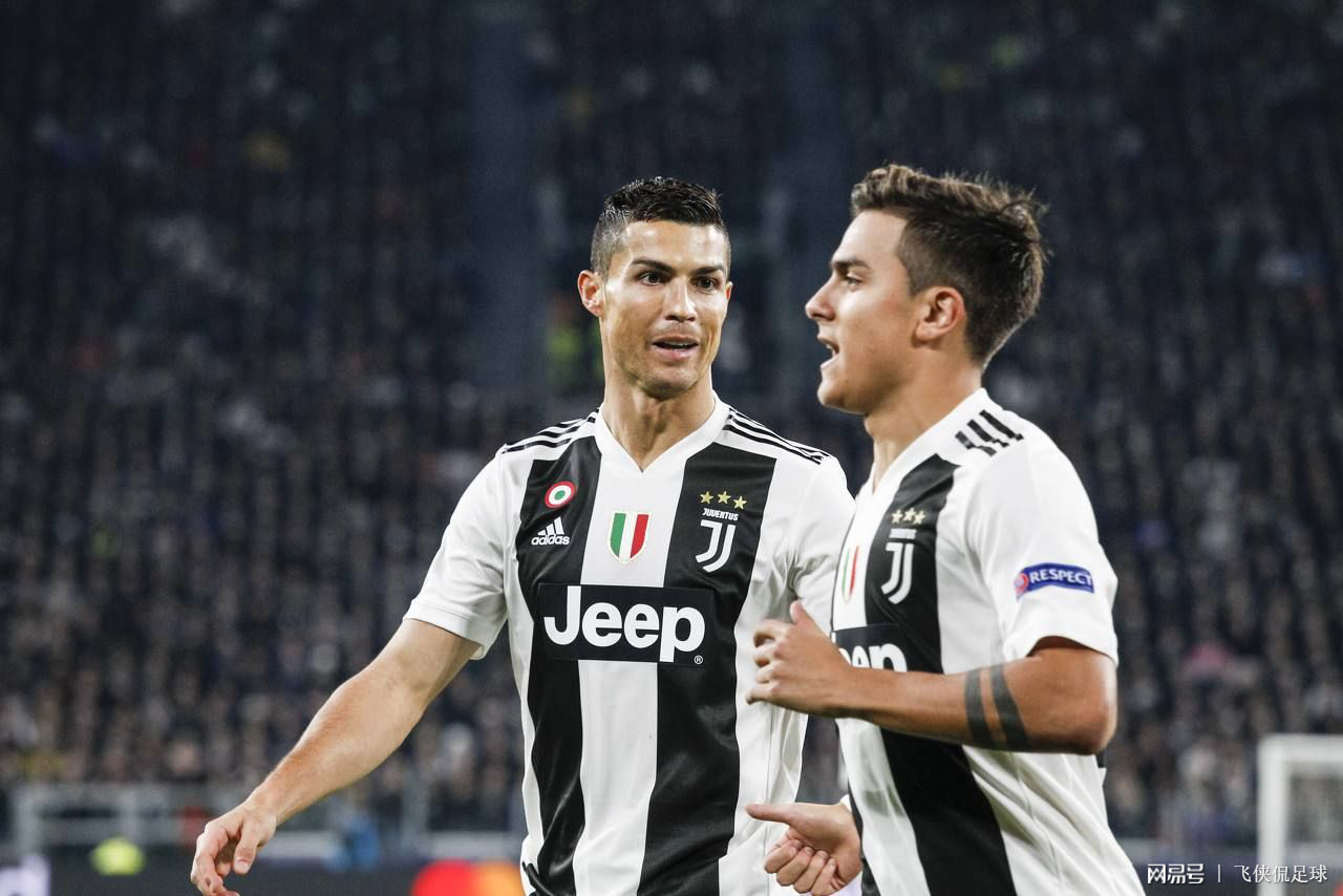 都体：DV9肌肉不适但伤情不重，保险起见周末联赛会替补（都体：DV9肌肉轻微不适，周末联赛稳妥起见先坐替补）